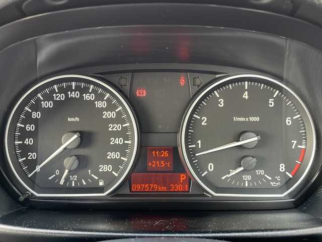 ＢＭＷ １３５ｉ クーペ 愛知県 2008(平20)年 9.8万km アルピンホワイトⅢ /禁煙//Mスポーツ//ターボ//純正HDDナビ/CD/DVD/AUX/AM/FM//茶革レザーシート//パワーシート//シートヒーター//パドルシフト//クルーズコントロール//ETC//ブラウンウッドパネル//社外19AW//ドライブレコーダー//HIDオートライト//オートワイパー//電動格納式ミラー//ステアリングスイッチ//自動防眩ミラー//レーダー探知機//社外フロアマット//ISOFIX//照明付きバニティミラー//取扱説明書/保証書/スペアキー有