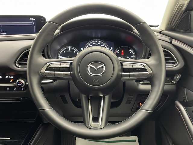 マツダ ＣＸ－３０ XD ブラックトーンエディション 宮崎県 2023(令5)年 1.6万km ソウルレッドクリスタルM 禁煙車/衝突被害軽減ブレーキ/純正10.25型ディスプレイオーディオナビTV/（CD/DVD/Bluetooth/USB/フルセグTV)/純正ドライブレコーダー/純正LEDオートライト/純正18インチアルミ/全方位モニター/アダプティブクルーズコントロール/レーンディパーチャーアラート/ブラインドスポットモニター/ヘッドアップディスプレイ/クリアランスソナー/電子パーキング/オートホールド/パドルシフト/運転席パワーシート/前席シートヒーター/デュアルオートエアコン/本革巻ハンドル/スマートキー/プッシュエンジンスタート/スペアキー/新車時保証書/取扱い説明書