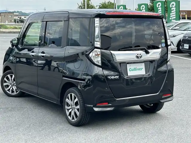トヨタ タンク カスタムG－T 奈良県 2017(平29)年 4.5万km ブラックマイカメタリック 純正９インチナビ　/フルセグＴＶ　/BT/CD/DVD/USB/SD/バックカメラ　/フリップダウンモニター　/両側パワースライドドア　/ＥＴＣ２．０　/追従型クルーズコントロール　/シートヒーター　/衝突被害軽減システム　/ＬＥＤヘッドライト　/オートライト/ＡＡＣ/スマートキー/ドライブレコーダー
