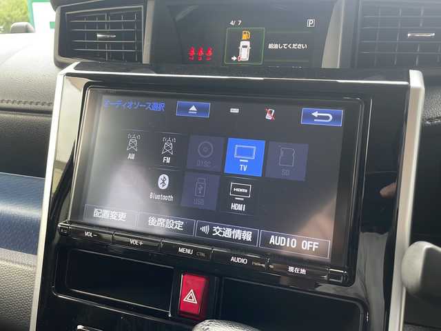 トヨタ タンク カスタムG－T 大阪府 2017(平29)年 4.5万km ブラックマイカメタリック 純正９インチナビ　/フルセグＴＶ　/BT/CD/DVD/USB/SD/バックカメラ　/フリップダウンモニター　/両側パワースライドドア　/ＥＴＣ２．０　/追従型クルーズコントロール　/シートヒーター　/衝突被害軽減システム　/ＬＥＤヘッドライト　/オートライト/ＡＡＣ/スマートキー/ドライブレコーダー