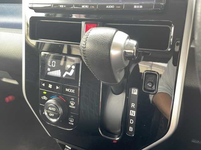 トヨタ タンク カスタムG－T 大阪府 2017(平29)年 4.5万km ブラックマイカメタリック 純正９インチナビ　/フルセグＴＶ　/BT/CD/DVD/USB/SD/バックカメラ　/フリップダウンモニター　/両側パワースライドドア　/ＥＴＣ２．０　/追従型クルーズコントロール　/シートヒーター　/衝突被害軽減システム　/ＬＥＤヘッドライト　/オートライト/ＡＡＣ/スマートキー/ドライブレコーダー