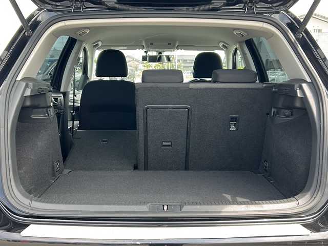 フォルクスワーゲン ゴルフ TSI コンフォートライン BM 富山県 2013(平25)年 5.7万km 黒 HDD純正ナビ/Bluetooth/CD/AUX/ワンセグTV/ETC/横滑り防止装置/レーンキープアシスト/バックカメラ/純正16インチアルミホイール/ドライブレコーダー/純正フロアマット/スペアキー/オートライト/取扱説明書