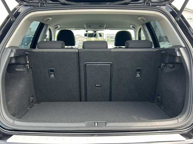 フォルクスワーゲン ゴルフ TSI コンフォートライン BM 富山県 2013(平25)年 5.7万km 黒 HDD純正ナビ/Bluetooth/CD/AUX/ワンセグTV/ETC/横滑り防止装置/レーンキープアシスト/バックカメラ/純正16インチアルミホイール/ドライブレコーダー/純正フロアマット/スペアキー/オートライト/取扱説明書