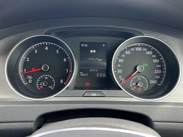 フォルクスワーゲン ゴルフ TSI コンフォートライン BM 富山県 2013(平25)年 5.7万km 黒 HDD純正ナビ/Bluetooth/CD/AUX/ワンセグTV/ETC/横滑り防止装置/レーンキープアシスト/バックカメラ/純正16インチアルミホイール/ドライブレコーダー/純正フロアマット/スペアキー/オートライト/取扱説明書