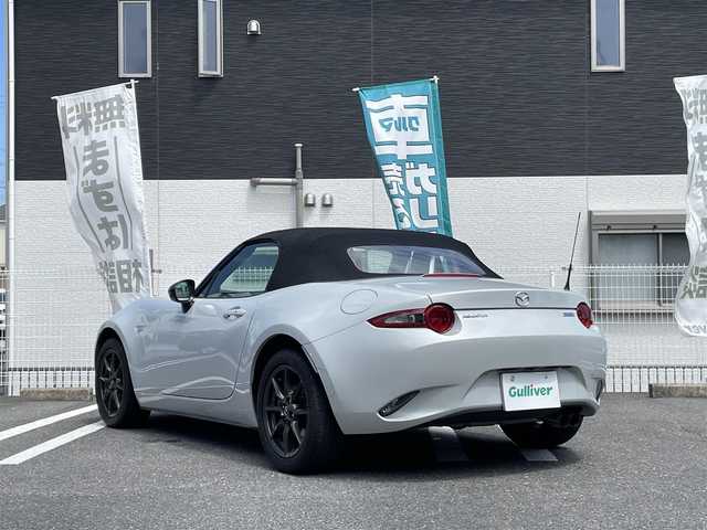 マツダ ロードスター S スペシャルパッケージ 三重県 2015(平27)年 9.6万km セラミックM 登録時95359km/ワンオーナー/禁煙車/メーカーオプションナビ/・Bluetooth・フルセグ・CD/DVD・USB・AUX・AM/FM/前方ドラレコ/バックカメラ/AUTOライト/AUTOワイパー/LEDヘッドライト/ステアリングスイッチ/ビルドインETC/フォグランプ/純正１６インチアルミホイール/スマートキー/プッシュスタート/スペアキー