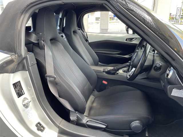 マツダ ロードスター S スペシャルパッケージ 三重県 2015(平27)年 9.6万km セラミックM 登録時95359km/ワンオーナー/禁煙車/メーカーオプションナビ/・Bluetooth・フルセグ・CD/DVD・USB・AUX・AM/FM/前方ドラレコ/バックカメラ/AUTOライト/AUTOワイパー/LEDヘッドライト/ステアリングスイッチ/ビルドインETC/フォグランプ/純正１６インチアルミホイール/スマートキー/プッシュスタート/スペアキー