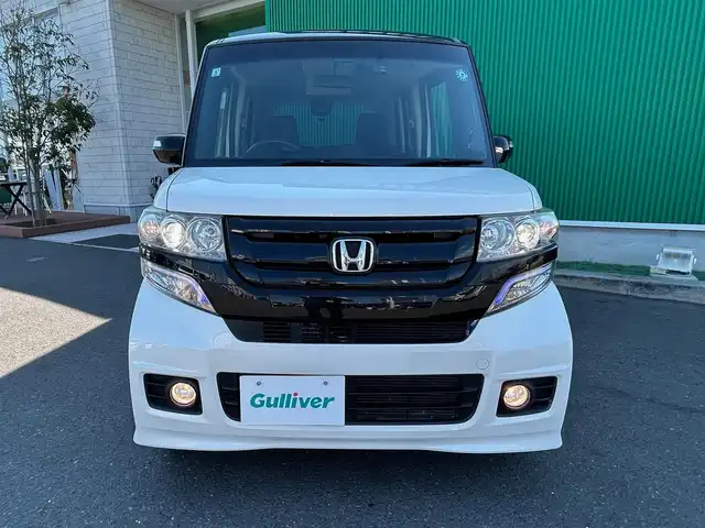 ホンダ Ｎ ＢＯＸ カスタム G Lパッケージ 宮城県 2015(平27)年 7.2万km プレミアムホワイトパールⅡ 2トーンカラースタイル/シルバー塗装メータリング/リアシートスライド＋シートバックテーブル/＝＝＝/純正11インチフリップダウンモニター（VM-155EN）/純正ナビ（VXM-152VFi）/・CD/DVD/・Bluetooth/・フルセグTV/ETC/ドライブレコーダー/左側パワースライドドア/革巻きステアリング/ステアリングスイッチ/HIDヘッドランプ/フォグランプ/オートライト/スマートキー＆プッシュスタート/電動格納ミラー/リア席サンシェード/社外14インチAW/ドアバイザー/フロアマット/Wエアバッグ