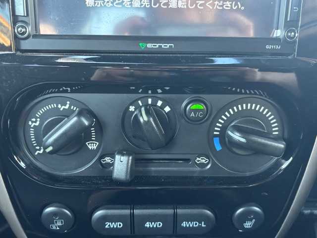 スズキ ジムニー ランドベンチャー 宮城県 2016(平28)年 5.2万km ブルーイッシュブラックパール3 登録時走行距離51641km/1オーナー/SDナビ/Bluetooth/USB/ランドベンチャーカバー/rosso moDELLOマフラー/ヘッドライトイベライザー/電動格納みミラー/LEDフォグライト/ドアバイザー/ETC/シートヒーター/レザーシート