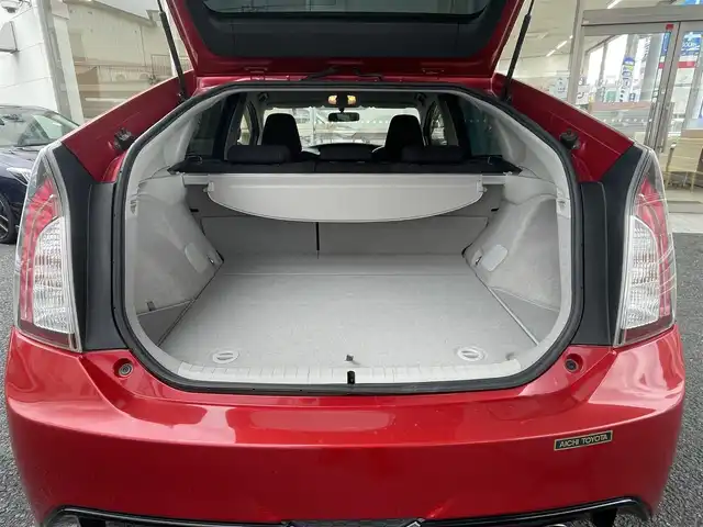 トヨタ プリウス S ツーリングセレ G’s 岐阜県 2013(平25)年 11.9万km レッドマイカメタリック (株)IDOMが運営する【じしゃロン多治見店】の自社ローン専用車両になります。こちらは現金またはオートローンご利用時の価格です。自社ローンご希望の方は別途その旨お申付け下さい。/純正ナビ/（Bluetooth、DVD、フルセグTV）/バックカメラ/ステアリングリモコン/ETC/G‘Sホイール/オートライト/フォグランプ