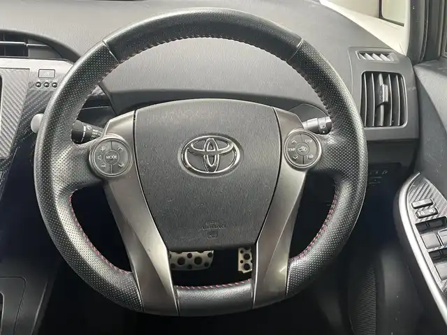 トヨタ プリウス S ツーリングセレ G’s 岐阜県 2013(平25)年 11.9万km レッドマイカメタリック (株)IDOMが運営する【じしゃロン多治見店】の自社ローン専用車両になります。こちらは現金またはオートローンご利用時の価格です。自社ローンご希望の方は別途その旨お申付け下さい。/純正ナビ/（Bluetooth、DVD、フルセグTV）/バックカメラ/ステアリングリモコン/ETC/G‘Sホイール/オートライト/フォグランプ