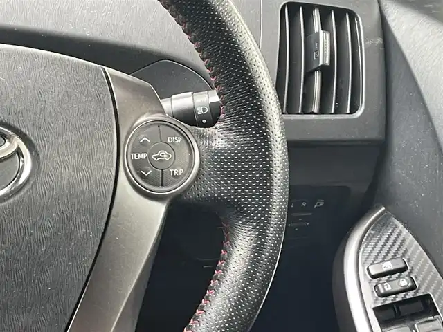 トヨタ プリウス S ツーリングセレ G’s 岐阜県 2013(平25)年 11.9万km レッドマイカメタリック (株)IDOMが運営する【じしゃロン多治見店】の自社ローン専用車両になります。こちらは現金またはオートローンご利用時の価格です。自社ローンご希望の方は別途その旨お申付け下さい。/純正ナビ/（Bluetooth、DVD、フルセグTV）/バックカメラ/ステアリングリモコン/ETC/G‘Sホイール/オートライト/フォグランプ