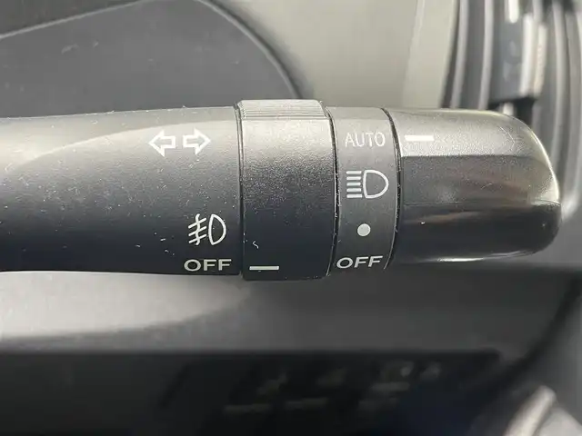 トヨタ プリウス S ツーリングセレ G’s 岐阜県 2013(平25)年 11.9万km レッドマイカメタリック (株)IDOMが運営する【じしゃロン多治見店】の自社ローン専用車両になります。こちらは現金またはオートローンご利用時の価格です。自社ローンご希望の方は別途その旨お申付け下さい。/純正ナビ/（Bluetooth、DVD、フルセグTV）/バックカメラ/ステアリングリモコン/ETC/G‘Sホイール/オートライト/フォグランプ