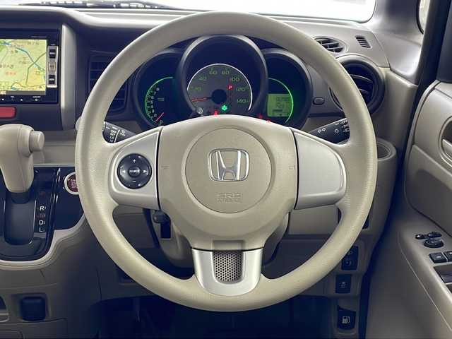 ホンダ Ｎ ＢＯＸ G Lパッケージ 兵庫県 2012(平24)年 7万km クリスタルブラックパール ・純正ナビ（VXM-128VSX）/・CD/DVD/SD/TV/・バックカメラ/・片側パワースライドドア/・前方ドライブレコーダー/・ステアリングリモコン/・ハロゲンライト/・ヘッドライトレベライザー/・横滑り防止装置/・ECON/・ETC/・オートエアコン/・スマートキー/・スペアキー/・プッシュスタート/・純正フロアマット/・ドアバイザー/・電動格納ミラー