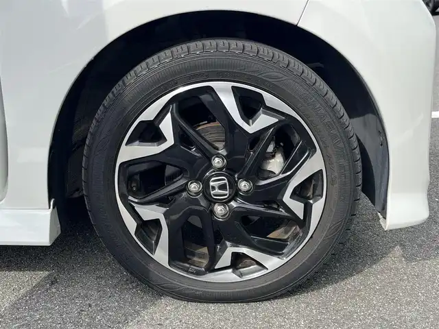 ホンダ Ｎ ＢＯＸ カスタム G L ターボ ホンダセンシング 奈良県 2020(令2)年 3.1万km プラチナホワイトパール 純正ナビ（VXM-214VFi)/（フルセグ／ＢＴ／ＣＤ／ＤＶＤ）/レーダークルーズコントロール/バックカメラ/後方コーナーセンサー/衝突軽減システム/レーンキープアシスト/両側パワースライドドア/ハーフレザーシート/前席シートヒーター/後席サンシェード/ＥＴＣ/前後ドライブレコーダー/純正15インチAW