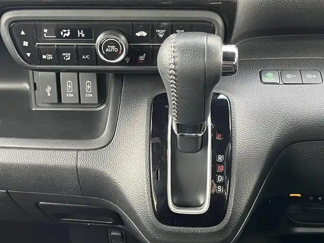 ホンダ Ｎ ＢＯＸ カスタム G L ターボ ホンダセンシング 奈良県 2020(令2)年 3.1万km プラチナホワイトパール 純正ナビ（VXM-214VFi)/（フルセグ／ＢＴ／ＣＤ／ＤＶＤ）/レーダークルーズコントロール/バックカメラ/後方コーナーセンサー/衝突軽減システム/レーンキープアシスト/両側パワースライドドア/ハーフレザーシート/前席シートヒーター/後席サンシェード/ＥＴＣ/前後ドライブレコーダー/純正15インチAW