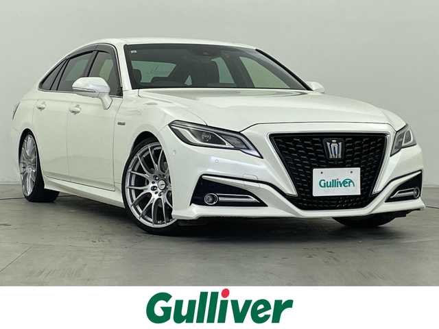 トヨタ クラウン ハイブリッド S Cパッケージ 群馬県 2019(平31)年 7.2万km ホワイトパールクリスタルシャイン パノラミックビューモニター/インテリジェントパーキングアシスト2(巻き込み警報機能付)/＝＝＝＝＝/T-Connect SDナビゲーションシステム　for CROWN/・クラウン・スーパーライブサウンドシステム/（10スピーカー/8ch　オーディオアンプ）/・遠視点ディスプレイ（8インチ）/・Blu-ray/DVD/CD/microSD/サウンドライブラリー/USB/AUX/フルセグTV/Bluetooth(ハンズフリー/オーディオ）/Miracast/=========/社外ＲＡＹＳ２０インチＡＷ　ＲＳ－Ｒダウンサス　純正メーカーナビ　パノラミックビューモニター　パワーシート　シートヒーター　ステアリングヒーター　ドラレコ　カラーＨＵＤ　ＢＳＭ　追従クルーズ　ＥＴＣ