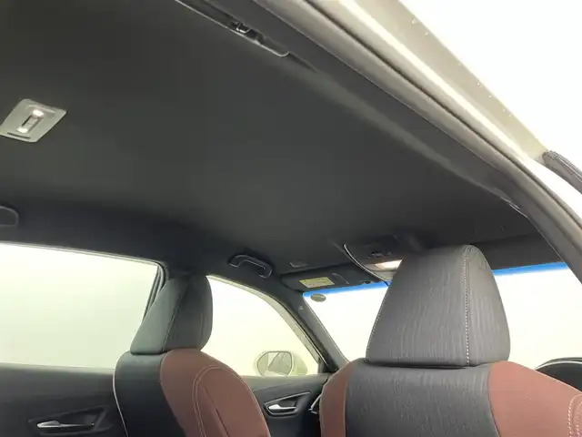 トヨタ クラウン ハイブリッド S Cパッケージ 群馬県 2019(平31)年 7.2万km ホワイトパールクリスタルシャイン パノラミックビューモニター/インテリジェントパーキングアシスト2(巻き込み警報機能付)/＝＝＝＝＝/T-Connect SDナビゲーションシステム　for CROWN/・クラウン・スーパーライブサウンドシステム/（10スピーカー/8ch　オーディオアンプ）/・遠視点ディスプレイ（8インチ）/・Blu-ray/DVD/CD/microSD/サウンドライブラリー/USB/AUX/フルセグTV/Bluetooth(ハンズフリー/オーディオ）/Miracast/=========/社外ＲＡＹＳ２０インチＡＷ　ＲＳ－Ｒダウンサス　純正メーカーナビ　パノラミックビューモニター　パワーシート　シートヒーター　ステアリングヒーター　ドラレコ　カラーＨＵＤ　ＢＳＭ　追従クルーズ　ＥＴＣ