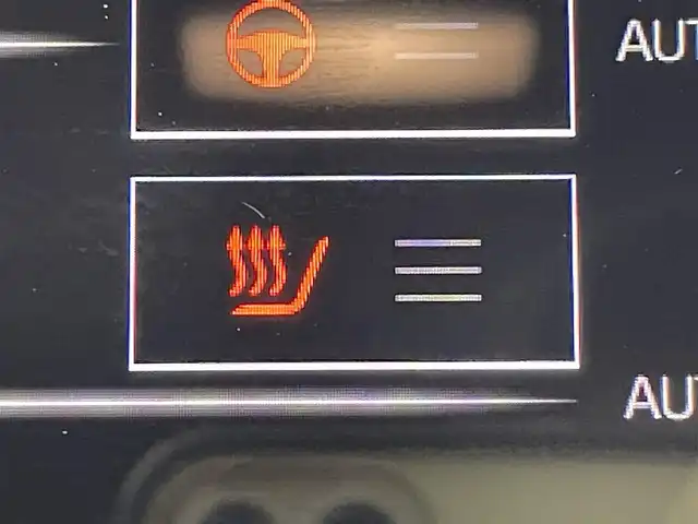 トヨタ クラウン ハイブリッド S Cパッケージ 群馬県 2019(平31)年 7.2万km ホワイトパールクリスタルシャイン パノラミックビューモニター/インテリジェントパーキングアシスト2(巻き込み警報機能付)/＝＝＝＝＝/T-Connect SDナビゲーションシステム　for CROWN/・クラウン・スーパーライブサウンドシステム/（10スピーカー/8ch　オーディオアンプ）/・遠視点ディスプレイ（8インチ）/・Blu-ray/DVD/CD/microSD/サウンドライブラリー/USB/AUX/フルセグTV/Bluetooth(ハンズフリー/オーディオ）/Miracast/=========/社外ＲＡＹＳ２０インチＡＷ　ＲＳ－Ｒダウンサス　純正メーカーナビ　パノラミックビューモニター　パワーシート　シートヒーター　ステアリングヒーター　ドラレコ　カラーＨＵＤ　ＢＳＭ　追従クルーズ　ＥＴＣ