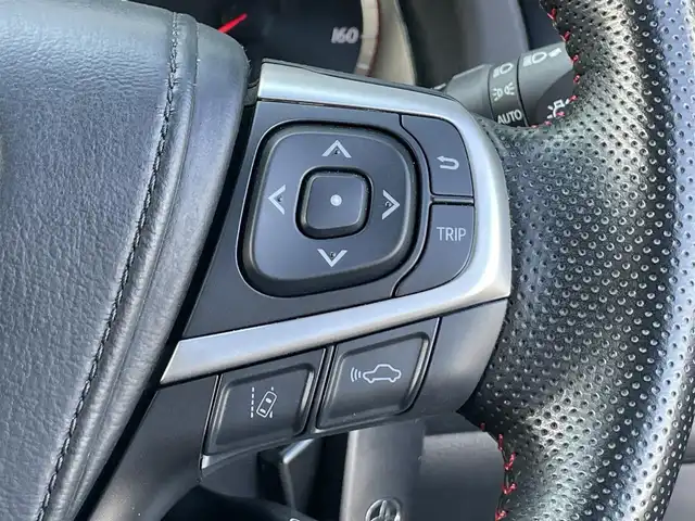 トヨタ ハリアー プレミアム 香川県 2018(平30)年 4.5万km ホワイトパールクリスタルシャイン アルパイン9型ナビ(EX10Z)/→AM.FM/CD/TV/Bluetooth/トヨタセーフティーセンス/・プリクラッシュセーフティー/・レーンディパーチャーアラート/・オートマチックハイビーム/アダプティブハイビームシステム/・レーダークルーズコントロール/・先行車発進告知機能/バックカメラ/純正OPエアロ（フロント・サイド・リア）/パワーバックドア/D席パワーシート/LEDヘッドライト/ハーフレザーシート/革巻きステアリング/ステアリングリモコン/コーナーセンサー/オートホールド/ETC/フロアマット/純正ドアバイザー/HDMI/オートエアコン/パワーウィンドウ/プッシュスタート/スマートキー