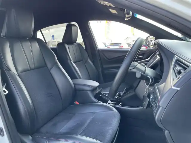 トヨタ ハリアー プレミアム 香川県 2018(平30)年 4.5万km ホワイトパールクリスタルシャイン アルパイン9型ナビ(EX10Z)/→AM.FM/CD/TV/Bluetooth/トヨタセーフティーセンス/・プリクラッシュセーフティー/・レーンディパーチャーアラート/・オートマチックハイビーム/アダプティブハイビームシステム/・レーダークルーズコントロール/・先行車発進告知機能/バックカメラ/純正OPエアロ（フロント・サイド・リア）/パワーバックドア/D席パワーシート/LEDヘッドライト/ハーフレザーシート/革巻きステアリング/ステアリングリモコン/コーナーセンサー/オートホールド/ETC/フロアマット/純正ドアバイザー/HDMI/オートエアコン/パワーウィンドウ/プッシュスタート/スマートキー