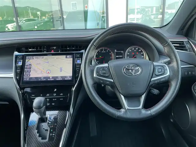 トヨタ ハリアー プレミアム 香川県 2018(平30)年 4.5万km ホワイトパールクリスタルシャイン アルパイン9型ナビ(EX10Z)/→AM.FM/CD/TV/Bluetooth/トヨタセーフティーセンス/・プリクラッシュセーフティー/・レーンディパーチャーアラート/・オートマチックハイビーム/アダプティブハイビームシステム/・レーダークルーズコントロール/・先行車発進告知機能/バックカメラ/純正OPエアロ（フロント・サイド・リア）/パワーバックドア/D席パワーシート/LEDヘッドライト/ハーフレザーシート/革巻きステアリング/ステアリングリモコン/コーナーセンサー/オートホールド/ETC/フロアマット/純正ドアバイザー/HDMI/オートエアコン/パワーウィンドウ/プッシュスタート/スマートキー