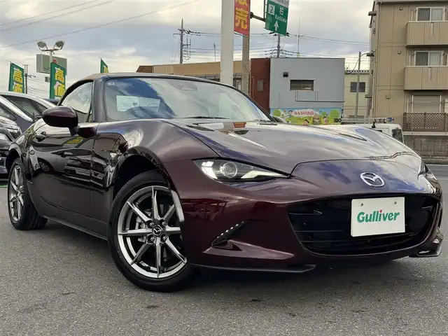マツダ ロードスター 35周年記念車 千葉県 2025(令7)年 0.1万km ワインＭ ワンオーナー車/6速MT車/i-ACTIVSENSE/衝突軽減ブレーキ/レーダークルーズコントロール/レーンキープアシスト/ハイビームコントロール/ブラインドスポットモニター/スマートブレーキサポート/8.8インチ純正メモリナビ/Bluetooth/CarPlay/フルセグTV/バックカメラ/LEDライト/ETC/社外フロアマット/レザーシート/純正16インチアルミホイール/スマートキー/取扱説明書＆保証書/R7年記録簿/スペアキー×1本