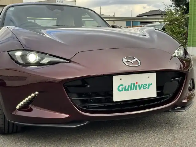 マツダ ロードスター 35周年記念車 千葉県 2025(令7)年 0.1万km ワインＭ ワンオーナー車/6速MT車/i-ACTIVSENSE/衝突軽減ブレーキ/レーダークルーズコントロール/レーンキープアシスト/ハイビームコントロール/ブラインドスポットモニター/スマートブレーキサポート/8.8インチ純正メモリナビ/Bluetooth/CarPlay/フルセグTV/バックカメラ/LEDライト/ETC/社外フロアマット/レザーシート/純正16インチアルミホイール/スマートキー/取扱説明書＆保証書/R7年記録簿/スペアキー×1本