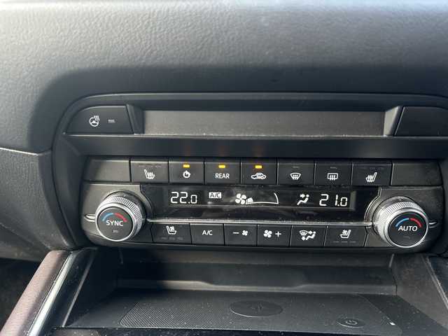 マツダ ＣＸ－８ 25S Lパッケージ 佐賀県 2022(令4)年 4.2万km プラチナクォーツメタリック ワンオーナー/BOSEサウンド/純正ナビ(Bluetooth/フルセグ/FM/AM)/アラウンドビューモニター/ALPINEフリップダウンモニター/レーダークルーズコントロール/黒レザーシート/D/N席パワーシート・シートヒーター/ドラレコ/ETC