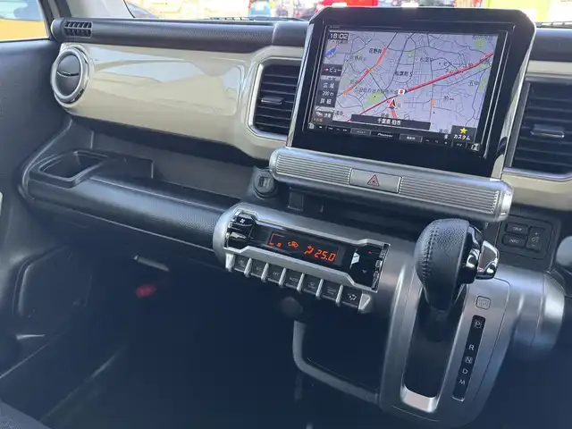 スズキ クロスビー HYBRID MZ 千葉県 2020(令2)年 5.4万km キャラバンアイボリーパールメタリック/ホワイト 2トーンルーフ ワンオーナー/衝突軽減ブレーキ/純正８インチナビ（フルセグＴＶ／ＢＴ／ＣＤ／ＤＶＤ／ＵＳＢ）/全方位カメラ/ドライブレコーダー/純正１６インチＡＷ/ＬＥＤフォグランプ/ビルドインＥＴＣ/パドルシフト