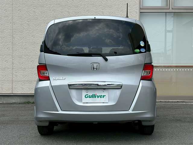 ホンダ フリード スパイク G プレミアムエディション 大阪府 2015(平27)年 3.3万km アラバスターシルバーメタリック 社外SDナビ/（BT・CD・DVD）/バックカメラ/クルーズコントロール/横滑り防止システム/両側パワースライドドア/ハーフレザーシート/純正１４インチアルミキャップ/ETC/ドライブレコーダー/保証書/取扱説明書/スペアキー有