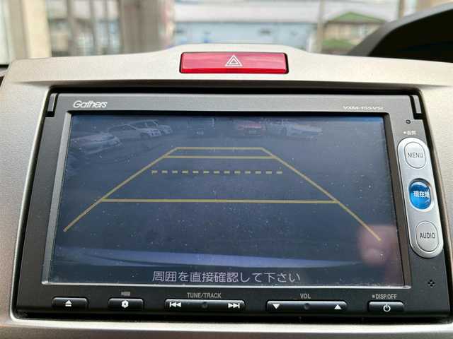 ホンダ フリード スパイク G プレミアムエディション 大阪府 2015(平27)年 3.3万km アラバスターシルバーメタリック 社外SDナビ/（BT・CD・DVD）/バックカメラ/クルーズコントロール/横滑り防止システム/両側パワースライドドア/ハーフレザーシート/純正１４インチアルミキャップ/ETC/ドライブレコーダー/保証書/取扱説明書/スペアキー有