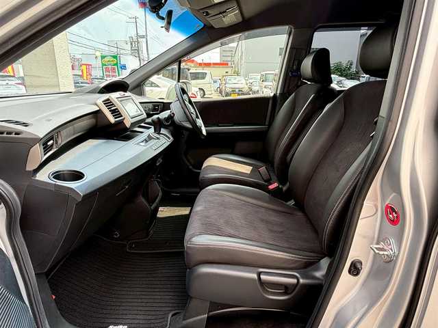 ホンダ フリード スパイク G プレミアムエディション 大阪府 2015(平27)年 3.3万km アラバスターシルバーメタリック 社外SDナビ/（BT・CD・DVD）/バックカメラ/クルーズコントロール/横滑り防止システム/両側パワースライドドア/ハーフレザーシート/純正１４インチアルミキャップ/ETC/ドライブレコーダー/保証書/取扱説明書/スペアキー有