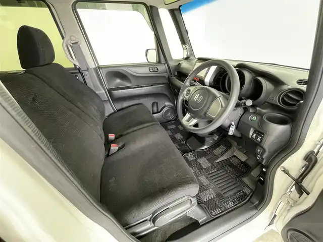 ホンダ Ｎ ＢＯＸ G SSパッケージ 大分県 2016(平28)年 4万km プレミアムホワイトパールⅡ 純正ナビ（VXM-164CSi）/CD/Bluetooth/ワンセグ/バックカメラ/シティブレーキアクティブシステム/両側パワースライドドア/HIDヘッドランプ/ETC/前席シートヒーター/ステアリングスイッチ/電動オート格納ミラー/シートバックテーブル