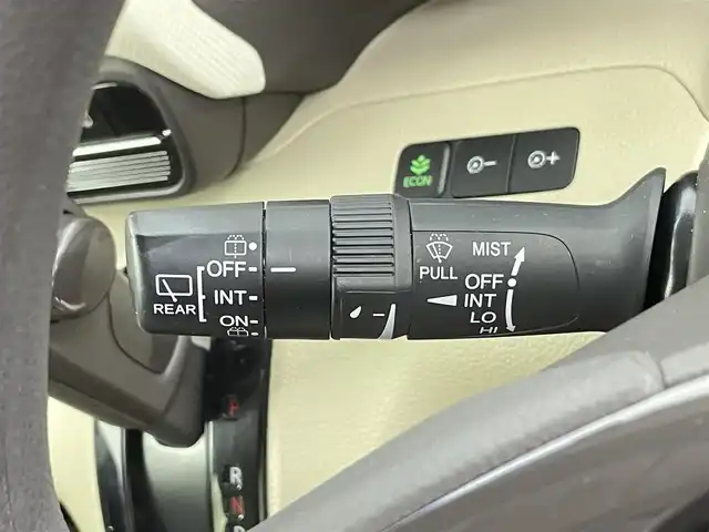 ホンダ Ｎ ＢＯＸ G L ホンダセンシング 千葉県 2018(平30)年 5.5万km クリスタルブラックパール ホンダセンシング（安全運転支援システム）/・衝突軽減ブレーキ〈CMBS〉/・誤発進抑制機能/・歩行者事故低減ステアリング/・路外逸脱抑制機能/・渋滞追従機能付 ACC〈アダプティブ・クルーズ・コントロール〉/・LKAS〈車線維持支援システム〉/・先行車発進お知らせ機能/・標識認識機能/純正ディスプレイオーディオ/・ワンセグTV/・CD/・バックカメラ/左側パワースライドドア/スマートキー/LEDライト/ビルトインETC/フロアマット