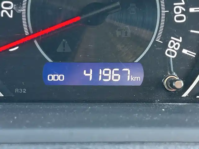 トヨタ ヴォクシー ZS 煌Ⅱ 千葉県 2020(令2)年 4.2万km ブラック 純正10インチSDナビ/(フルセグ/AM/FM/CD/DVD/Bluetooth)/バックカメラ/衝突被害軽減システム/車線逸脱警報/クルーズコントロール/フリップダウンモニター/両側パワースライドドア/横滑り防止装置/ETC/アイドリングストップ/LEDヘッドライト/フォグランプ/オートライト/ウィンカーミラー/電動格納ミラー/純正16インチAW/禁煙車/プッシュスタート/スマートキー/フロアマット/ドアバイザー