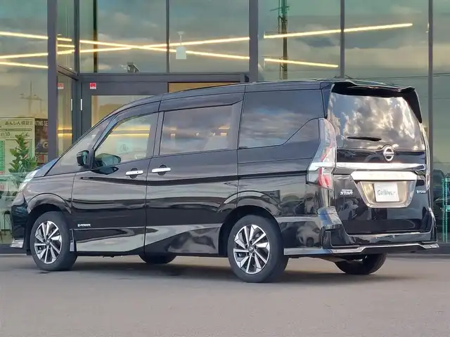 日産 セレナ e－パワー ハイウェイスター V 東京都 2021(令3)年 4.8万km ダイヤモンドブラック エマージェンシーブレーキ/踏み間違い衝突防止アシスト/車線逸脱防止支援/ブラインドスポットアシスト/コーナーセンサー/プロパイロット/アラウンドビューモニター/インテリジェントルームミラー/プッシュスタート/純正ナビ/フルセグTV/フリップダウンモニター/ETC/ドライブレコーダー/両側パワースライドドア/シートヒーター/ステアリングヒーター/パーソナルテーブル/後席ロールサンシェード/LEDヘッドライト/オートライト/ドアバイザー/16インチ純正アルミホイール/スマートキー