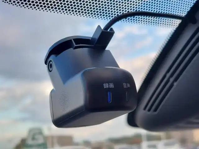 日産 セレナ e－パワー ハイウェイスター V 東京都 2021(令3)年 4.8万km ダイヤモンドブラック エマージェンシーブレーキ/踏み間違い衝突防止アシスト/車線逸脱防止支援/ブラインドスポットアシスト/コーナーセンサー/プロパイロット/アラウンドビューモニター/インテリジェントルームミラー/プッシュスタート/純正ナビ/フルセグTV/フリップダウンモニター/ETC/ドライブレコーダー/両側パワースライドドア/シートヒーター/ステアリングヒーター/パーソナルテーブル/後席ロールサンシェード/LEDヘッドライト/オートライト/ドアバイザー/16インチ純正アルミホイール/スマートキー