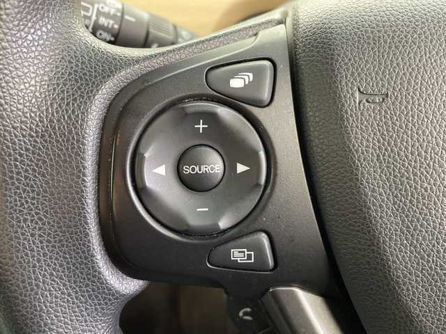 ホンダ フリード ハイブリット G ホンダセンシング 愛知県 2018(平30)年 3.2万km ルナシルバーM ６人乗り/純正SDナビ/バックカメラ/ビルトインETC/オートサイドステップ/両側パワースライドドア/ホンダセンシング/・衝突軽減ブレーキ（CMBS)/・車線維持支援システム（LKAS)/・アダプティブクルーズコントロール/・先行車発信お知らせ機能/・標識認識機能/・誤発進抑制/・路外逸脱抑制機能/・歩行者事故低減システム/横滑り防止/ワイパーデアイサ/LEDヘッドライト　アクティブコーナリングライト/電動格納ウィンカーミラー/スペアキー