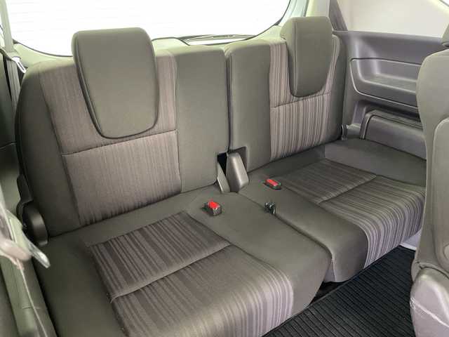 ホンダ フリード ハイブリット G ホンダセンシング 愛知県 2018(平30)年 3.2万km ルナシルバーM ６人乗り/純正SDナビ/バックカメラ/ビルトインETC/オートサイドステップ/両側パワースライドドア/ホンダセンシング/・衝突軽減ブレーキ（CMBS)/・車線維持支援システム（LKAS)/・アダプティブクルーズコントロール/・先行車発信お知らせ機能/・標識認識機能/・誤発進抑制/・路外逸脱抑制機能/・歩行者事故低減システム/横滑り防止/ワイパーデアイサ/LEDヘッドライト　アクティブコーナリングライト/電動格納ウィンカーミラー/スペアキー