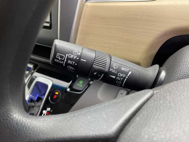 ホンダ フリード ハイブリット G ホンダセンシング 愛知県 2018(平30)年 3.2万km ルナシルバーM ６人乗り/純正SDナビ/バックカメラ/ビルトインETC/オートサイドステップ/両側パワースライドドア/ホンダセンシング/・衝突軽減ブレーキ（CMBS)/・車線維持支援システム（LKAS)/・アダプティブクルーズコントロール/・先行車発信お知らせ機能/・標識認識機能/・誤発進抑制/・路外逸脱抑制機能/・歩行者事故低減システム/横滑り防止/ワイパーデアイサ/LEDヘッドライト　アクティブコーナリングライト/電動格納ウィンカーミラー/スペアキー