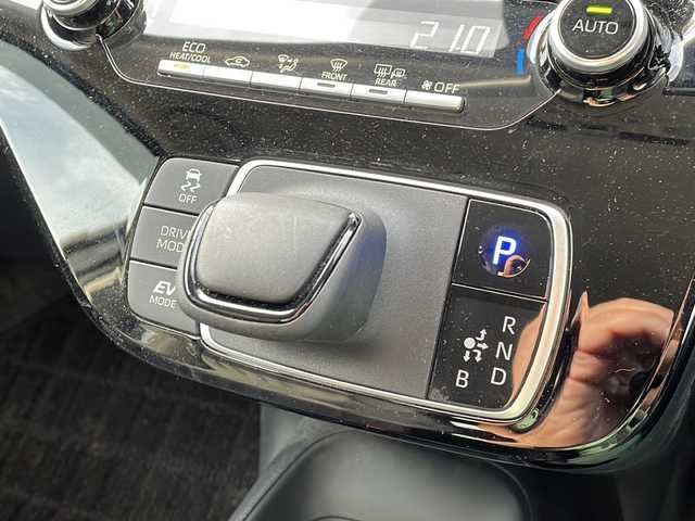 トヨタ アクア X 新潟県 2024(令6)年 1.9万km スーパーホワイトⅡ 4WD/純正ディスプレイオーディオ/BT/USB/バックカメラ/衝突被害軽減ブレーキ/レーンキープアシスト/レーダークルーズコントロール/コーナーセンサー/ステアリングスイッチ/スマートキー/プッシュスタート/LEDヘッドライト/オートライト/オートハイビーム