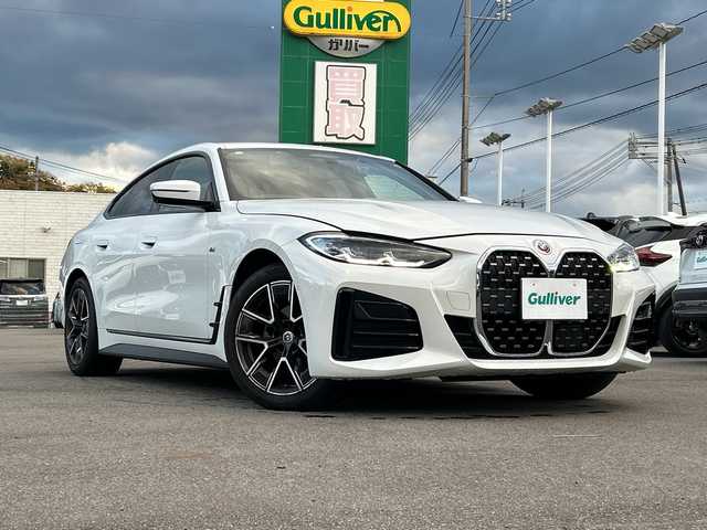 ＢＭＷ ＢＭＷ ４２０ｄ xDrive グランクーペ Mスポーツ 山口県 2023(令5)年 1万km アルピンホワイトⅢ 純正ナビ　/　・Ｂｌｕｅｔｏｏｔｈ　/　・ＡｐｐｌｅＣａｒｐｌａｙ　/　・全方位カメラ　/Ｍスポーツ　/クルーズコントロール　/パワーシート　/ヒートヒーター　/ドライブレコーダー　/純正１８インチＡＷ　/レザーシート　/ＥＴＣ