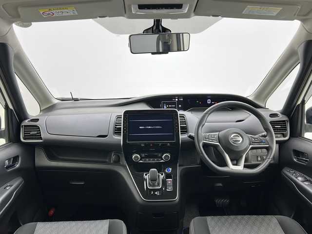 日産 セレナ e－パワー ハイウェイスター V 宮城県 2022(令4)年 4.5万km ブリリアントホワイトパール 2トーン ワンオーナー/両側パワースライドドア/プロパイロット/セーフティパック/エマージェンシーブレーキ/レーダークルーズコントロール/純正10インチナビ/純正フリップダウンモニター/フルセグTV/Bluetooth/アラウンドビューモニター/フロント/サイド/バックカメラ/プッシュスタート/スマートキー/スペアキー/サイド/リアスポイラーエアロ/オートライト/LEDヘッドライト/純正フロアマット/純正16インチアルミホイール