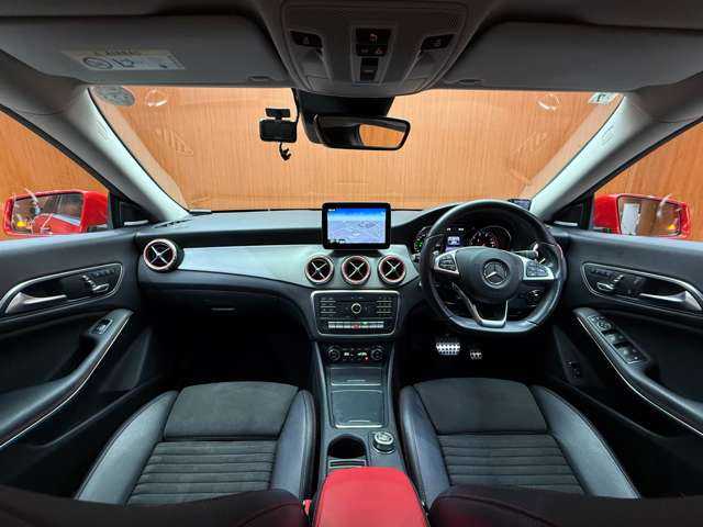 メルセデス・ベンツ ＣＬＡ１８０ Sブレイク AMG スタイル 千葉県 2018(平30)年 2.9万km ジュピターレッド ＡＭＧプレミアムＰＫＧ　/パノラマＳＲ　/ＡＣＣ　/ナビ　/ＴＶ　/Ｂｌｕｅｔｏｏｔｈ接続　/Ｂカメラ　/ｈａｒｍａｎｋａｒｄｏｎサウンド　/電動シート　/シートヒーター　/電動リアゲート/衝突軽減Ｂ　/ＢＳＭ　/ＬＫＡ