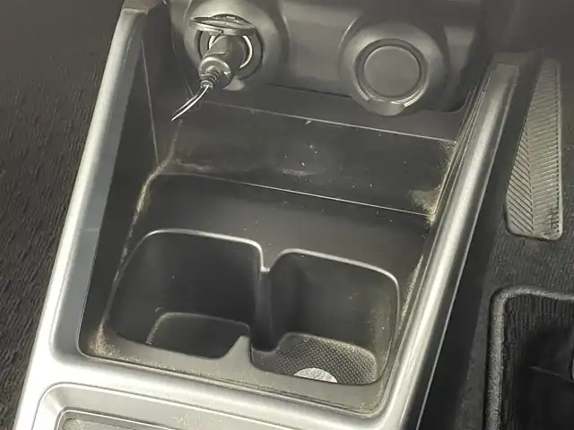 スズキ スイフト HYBRID RS 福井県 2017(平29)年 1.3万km プレミアムシルバーメタリック カロッツェリアディスプレイオーディオ　 型式：FH-7100DVD/バックカメラ /スペアキー１本/シートヒーター　/純正アルミホイール　/クルーズコントロール　/純正フロアマット　/社外ドライブレコーダー /LEDヘッドライト /ABS/レーンキープアシスト/衝突被害軽減システム