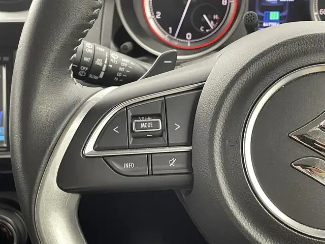 スズキ スイフト HYBRID RS 福井県 2017(平29)年 1.3万km プレミアムシルバーメタリック カロッツェリアディスプレイオーディオ　 型式：FH-7100DVD/バックカメラ /スペアキー１本/シートヒーター　/純正アルミホイール　/クルーズコントロール　/純正フロアマット　/社外ドライブレコーダー /LEDヘッドライト /ABS/レーンキープアシスト/衝突被害軽減システム