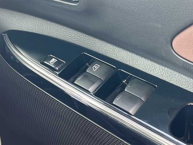 日産 デイズ ルークス ボレロ 岐阜県 2019(令1)年 2.3万km アッシュブラウンM 登録時走行距離22127km/純正ナビ/全方位カメラ（アラウンドビューモニター）/フルセグテレビ（走行中視聴可能）/Blue tooth・CD・DVD・AUX・SDミュージックサーバー/ETC/両側パワースライドドア/エマージェンシーブレーキ/踏み間違い衝突防止アシスト（前進時）/コーナーセンサー前後/ドライブレコーダー前方/ハロゲンヘッドライト/オートライト/横滑り防止装置/盗難防止装置/純正14アルミホイール/レザーシート/シートヒーター運転席/ベンチシート/フルフラットシート/純正フロアマット/プッシュスタート/スマートキー/スペアキー１本