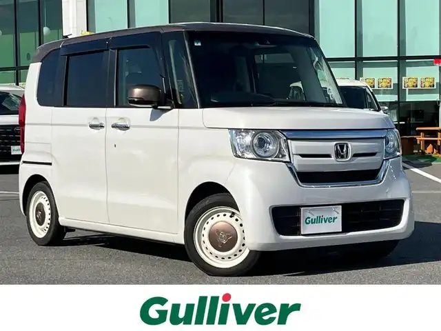 ホンダ Ｎ ＢＯＸ G･L ホンダセンシング カッパーブラウンスタイル 奈良県 2019(令1)年 2.5万km プラチナホワイトパール Panasonicナビ（CN-RE05D）/（フルセグ/BT/CD/DVD）/レーダークルーズコントロール/バックカメラ/衝突軽減システム/レーンキープアシスト/後方コーナーセンサー/両側パワースライドドア/後席サンシェード/ドライブレコーダー/ETC/前方ドライブレコーダー（CA-DR02SD）/取り扱い説明書/スペアキーX1
