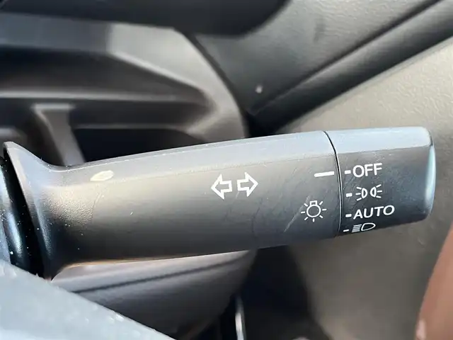 ホンダ Ｎ ＢＯＸ G･L ホンダセンシング カッパーブラウンスタイル 奈良県 2019(令1)年 2.5万km プラチナホワイトパール Panasonicナビ（CN-RE05D）/（フルセグ/BT/CD/DVD）/レーダークルーズコントロール/バックカメラ/衝突軽減システム/レーンキープアシスト/後方コーナーセンサー/両側パワースライドドア/後席サンシェード/ドライブレコーダー/ETC/前方ドライブレコーダー（CA-DR02SD）/取り扱い説明書/スペアキーX1