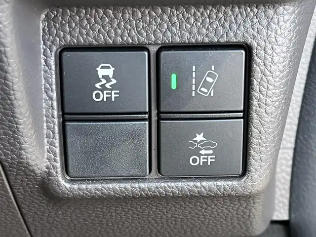 ホンダ Ｎ ＢＯＸ G･L ホンダセンシング カッパーブラウンスタイル 奈良県 2019(令1)年 2.5万km プラチナホワイトパール Panasonicナビ（CN-RE05D）/（フルセグ/BT/CD/DVD）/レーダークルーズコントロール/バックカメラ/衝突軽減システム/レーンキープアシスト/後方コーナーセンサー/両側パワースライドドア/後席サンシェード/ドライブレコーダー/ETC/前方ドライブレコーダー（CA-DR02SD）/取り扱い説明書/スペアキーX1